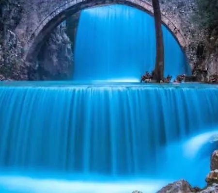 G&j Traditional House Вилла *